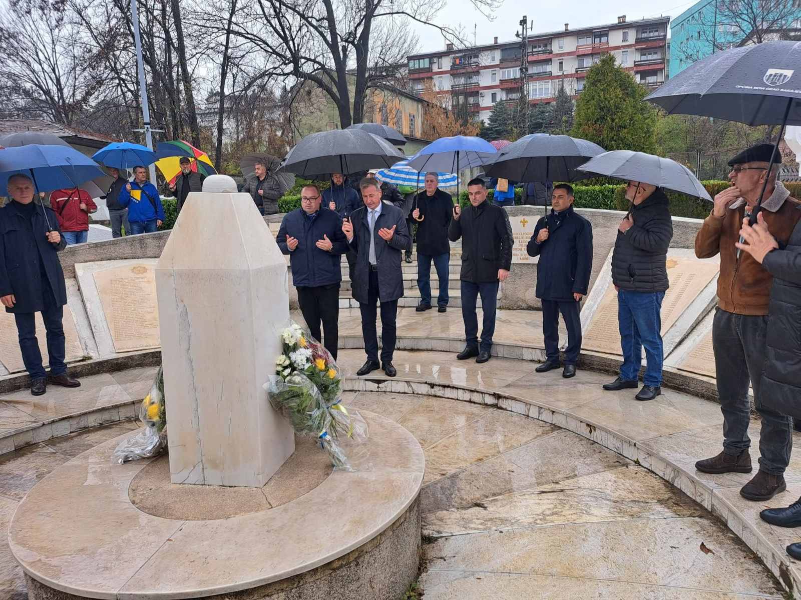 Ministar Sirovica na obilježavanju 32. godišnjice osnivanja 311. lahke brigade Kakanj